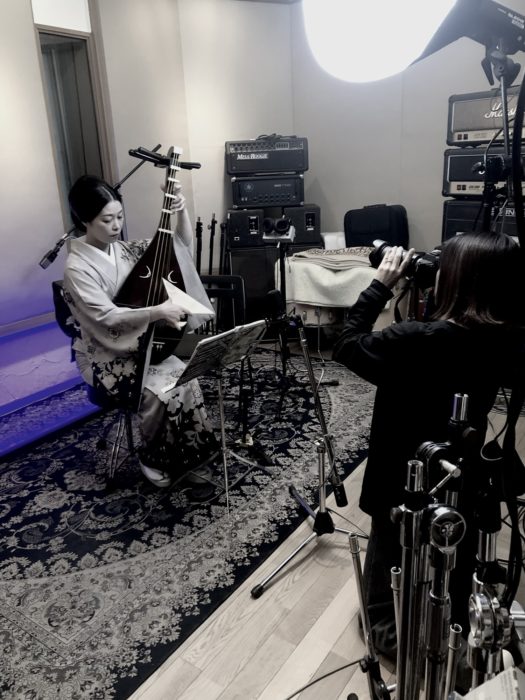 YukiChiyama_WEB Satsuma-biwa recording session with SENZO_Beats