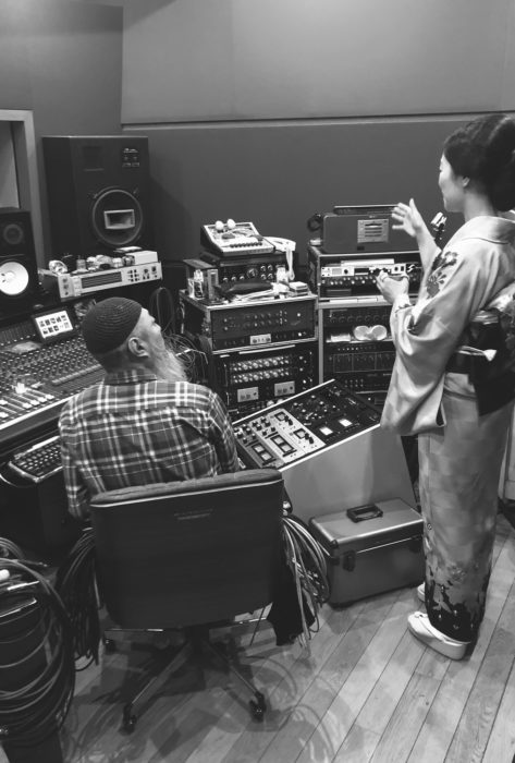 YukiChiyama_WEB
Satsuma-biwa recording session with SENZO_Beats